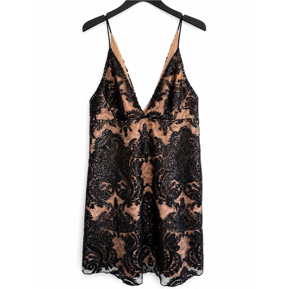 Free People Black Lace Mini Slip Dress sz 4 Boho Chic Dark Grunge fairycore